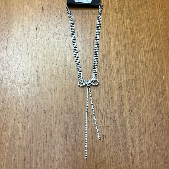 NEW-noir silver metal, and clear rhinestone bow  necklace, adjustable, clasp - Picture 1 of 9